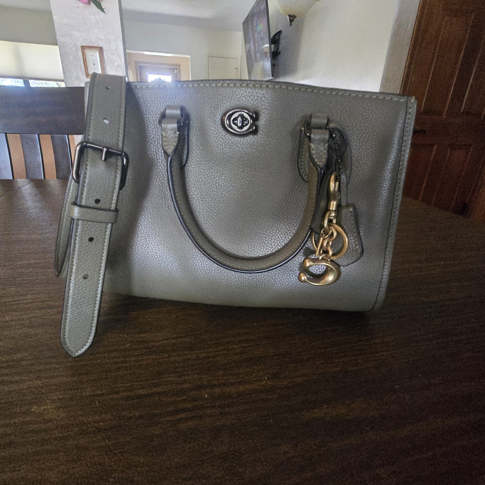 Coach Gray Crossbody Bag with Sleek Design
